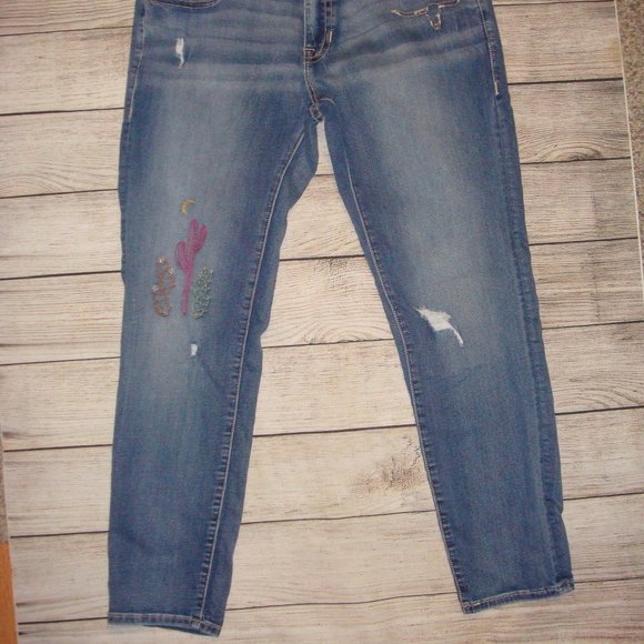 Rock & Roll Cowgirl Embroidered Boyfriend Jeans 31 - Picture 3 of 10